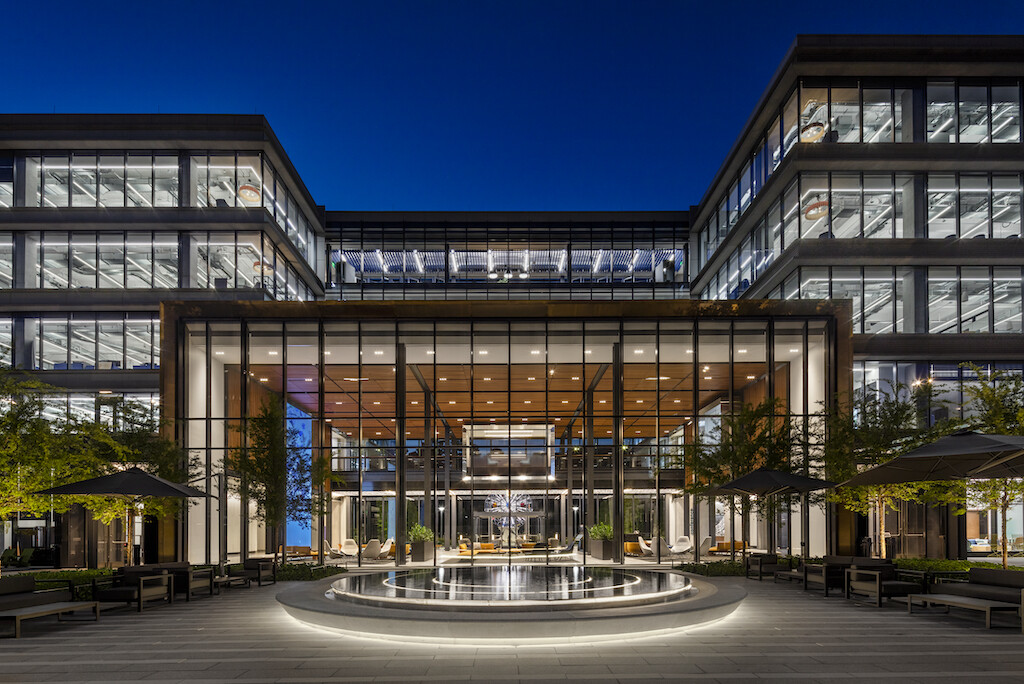 HPE interior courtyard